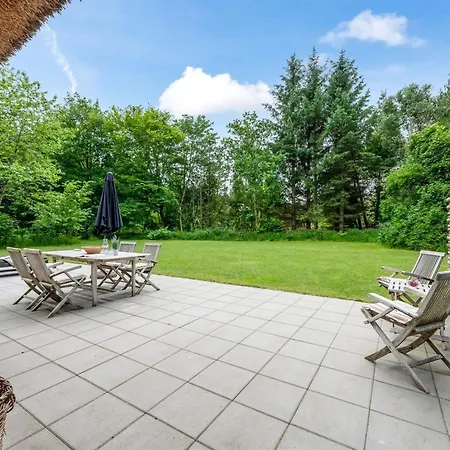 Alkil - 1-7km From The Sea By Interhome *